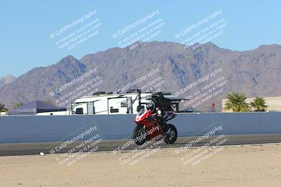 media/Nov-06-2023-Moto Forza (Mon) [[ce023d0744]]/4-Beginner Group/Session 4 (Finish Line Checker)/